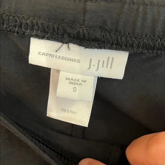 J. Jill Black Capri Women's Leggings - Picture 2 of 3